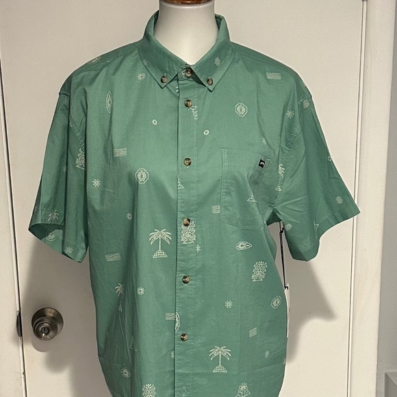 Billabong Other - BILLABONG Surf‎ Shirt - Size S. NEW With Tag.